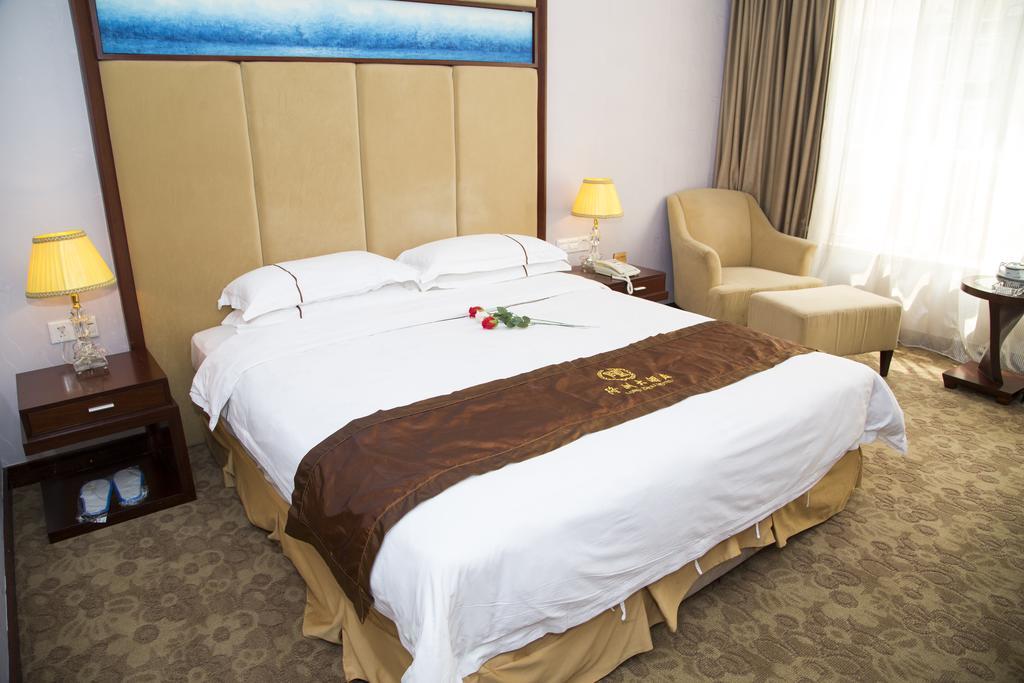 Long Zhou Grand Hotel Guangzhou Exterior photo